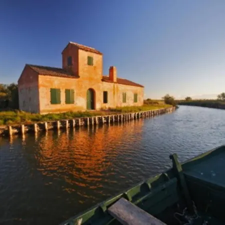 Cortina 2-34 Nyaraló *