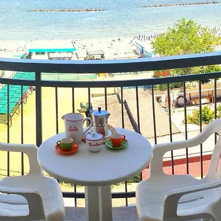 Cortina 2-34 Nyaraló